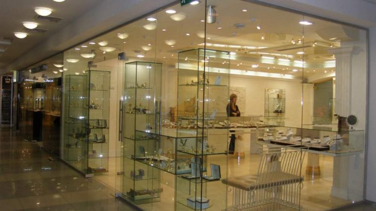 Mağaza Vitrin Camı Değişimi